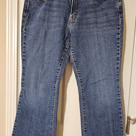 Levis 515 Bootcut Jeans Womens 14 Short - 34x29 - Picture 4 of 9